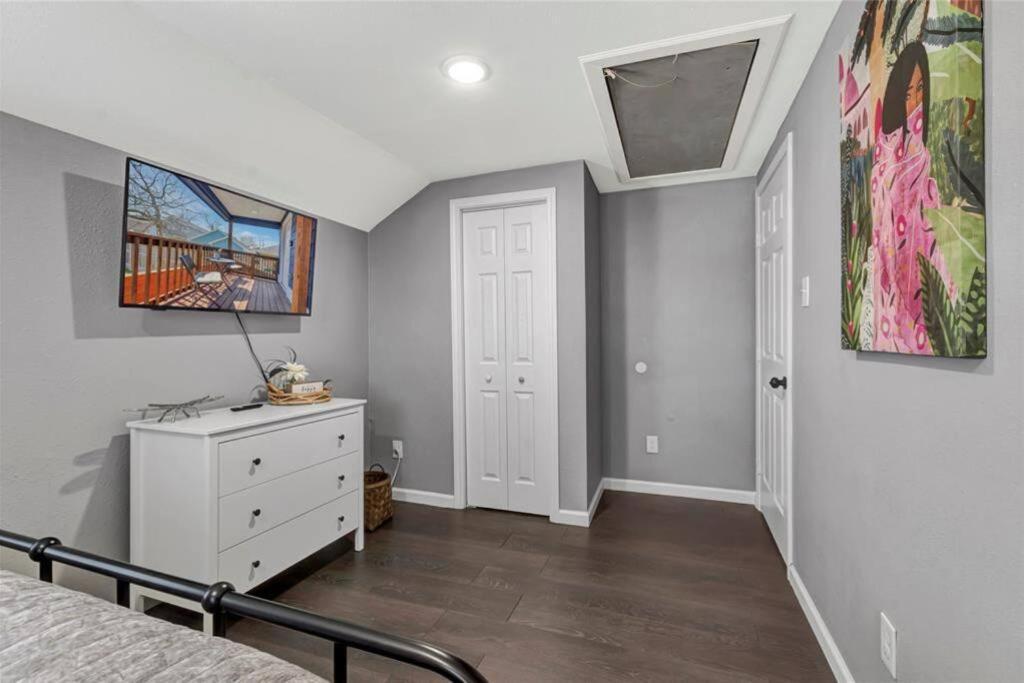 Super Cozy 2 Bedroom With Fast Wifi And Queen Bed Close To Downtown Houston!! Exterior photo